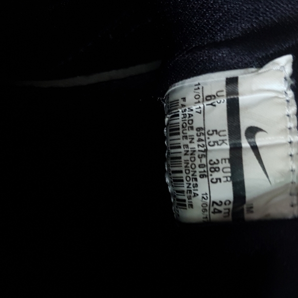 NIKE Air Huarache Run Sz 6 Y black - Picture 6 of 8